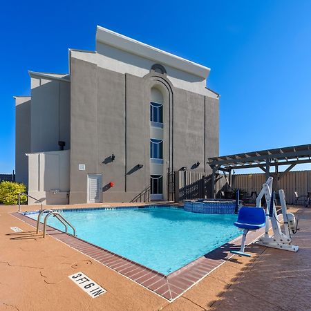 Holiday Inn Express Hotel And Suites Bastrop By Ihg Экстерьер фото