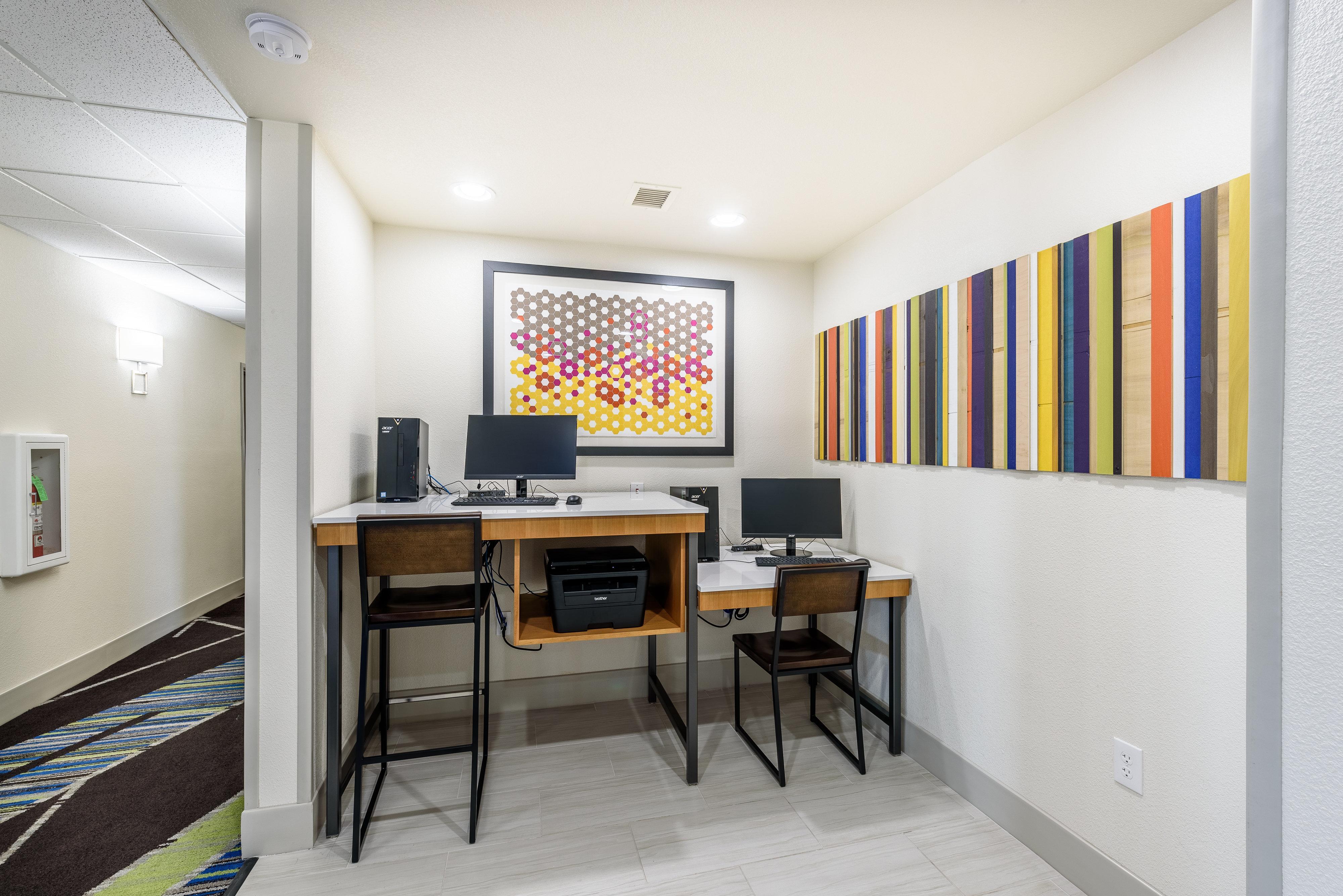 Holiday Inn Express Hotel And Suites Bastrop By Ihg Экстерьер фото