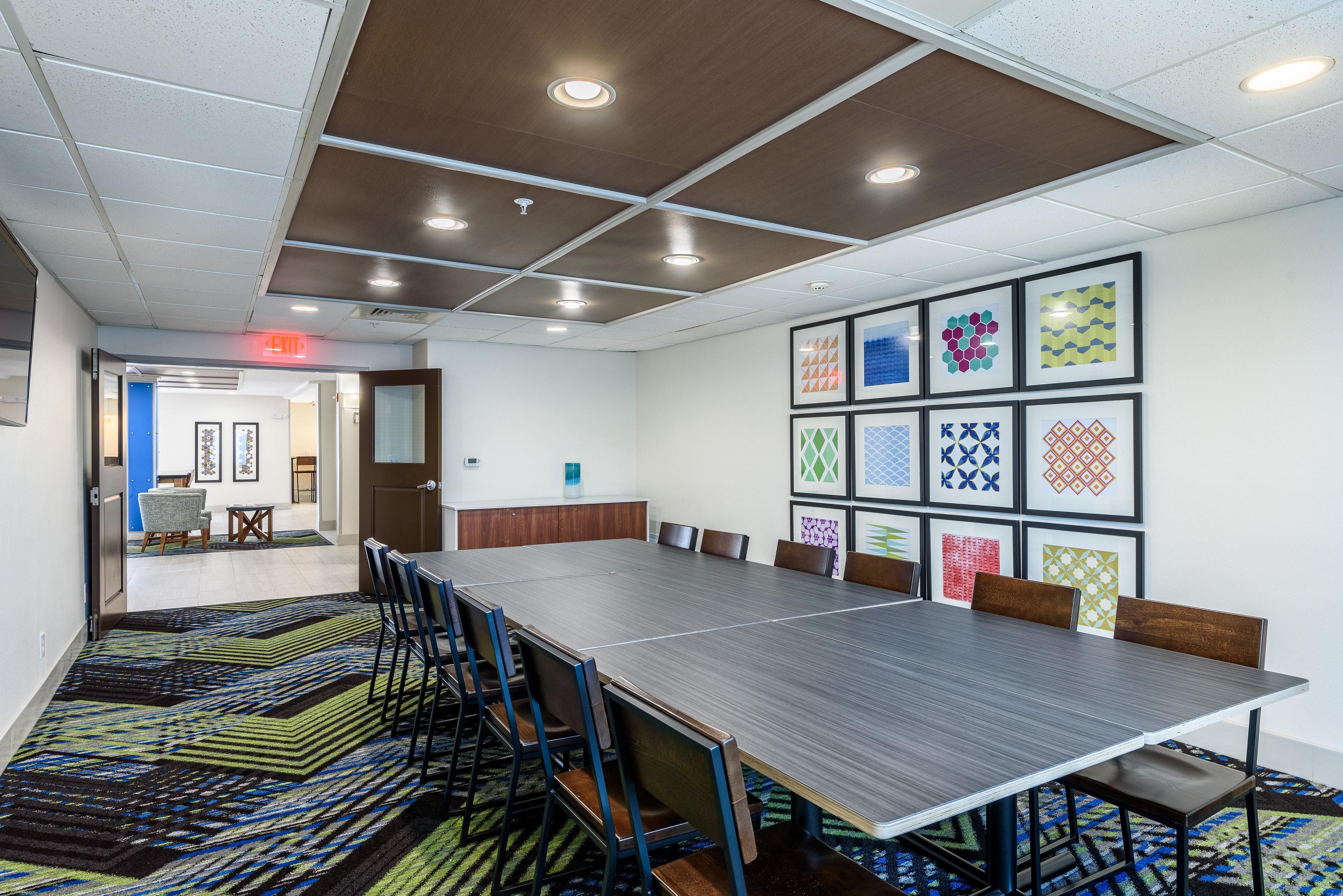 Holiday Inn Express Hotel And Suites Bastrop By Ihg Экстерьер фото