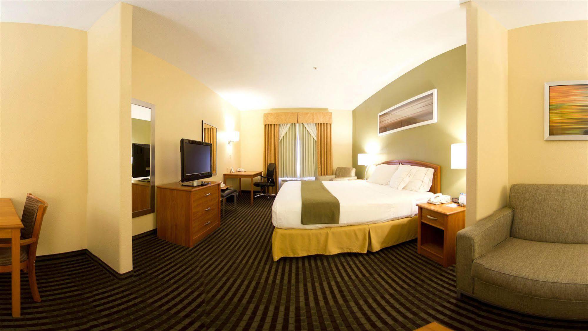 Holiday Inn Express Hotel And Suites Bastrop By Ihg Экстерьер фото